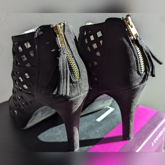 Lane Bryant Peep Toe Booties size 9w - Picture 2 of 6